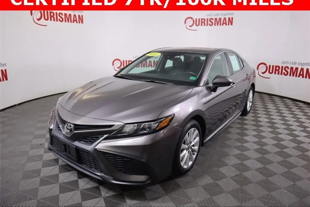 2021 Toyota Camry SE photo 1