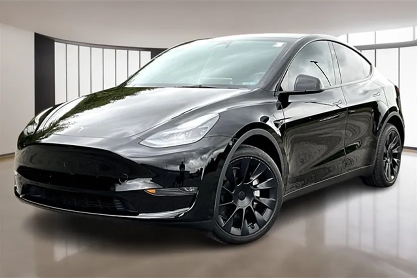 2023 Tesla Model Y Long Range photo 1