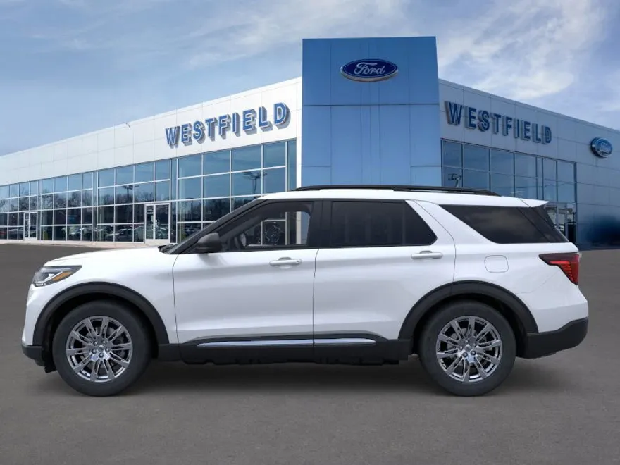 2025 Ford Explorer photo 1