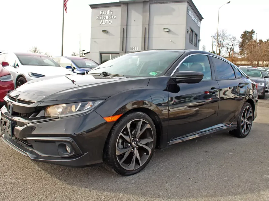 2021 Honda Civic Sport photo 1