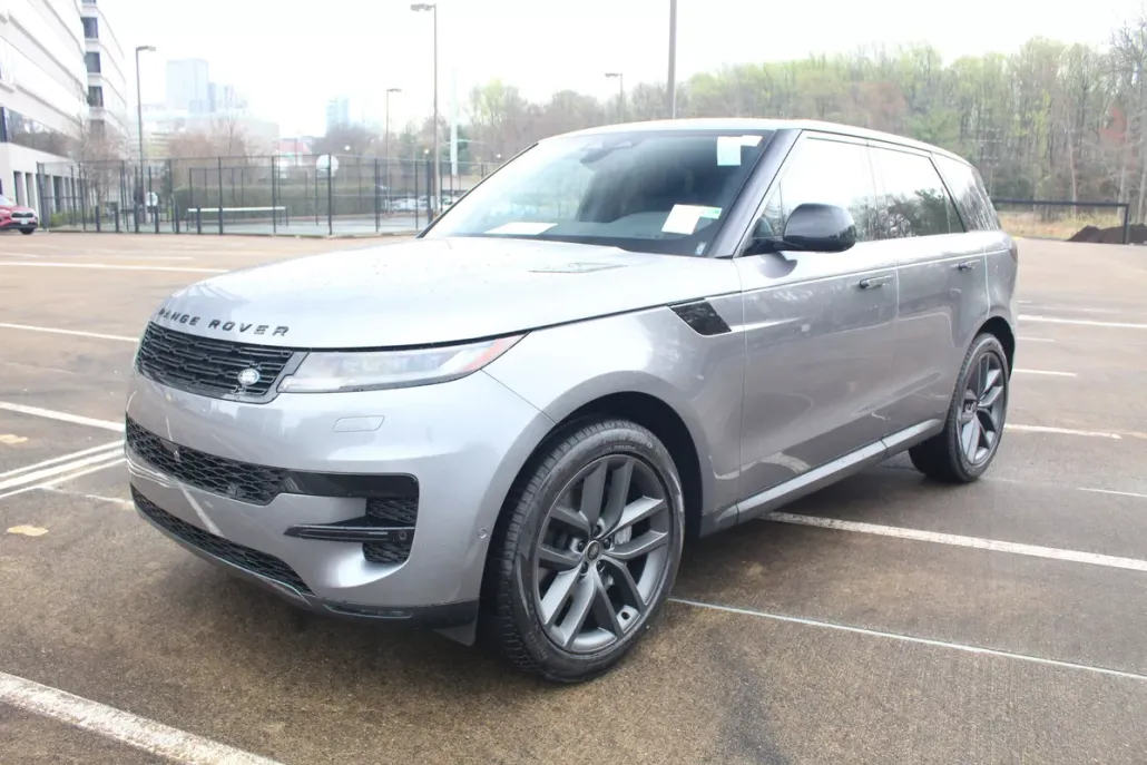 2025 Land Rover Range Rover Sport SE photo 1