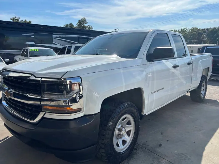 2017 Chevrolet Silverado Work Truck LS Base photo 1
