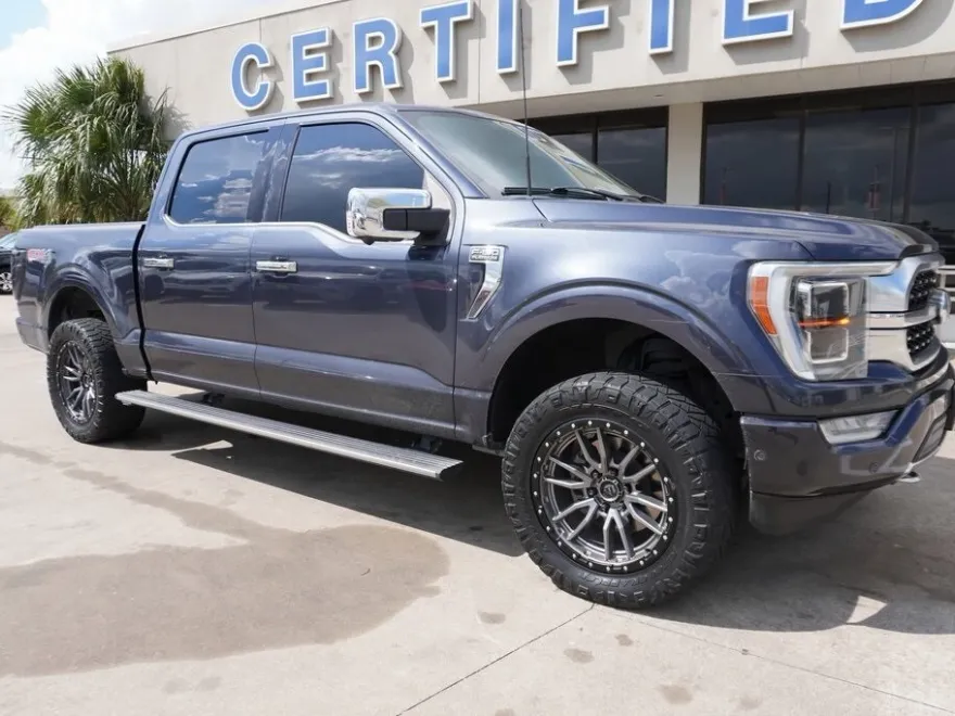 2021 Ford F-150 Platinum photo 1