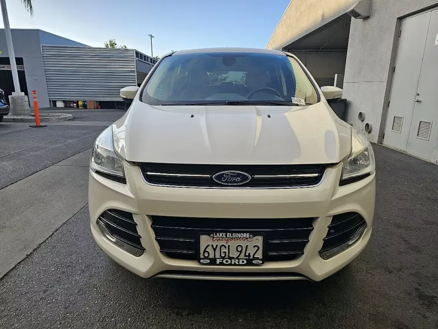 2013 Ford Escape SEL photo 1