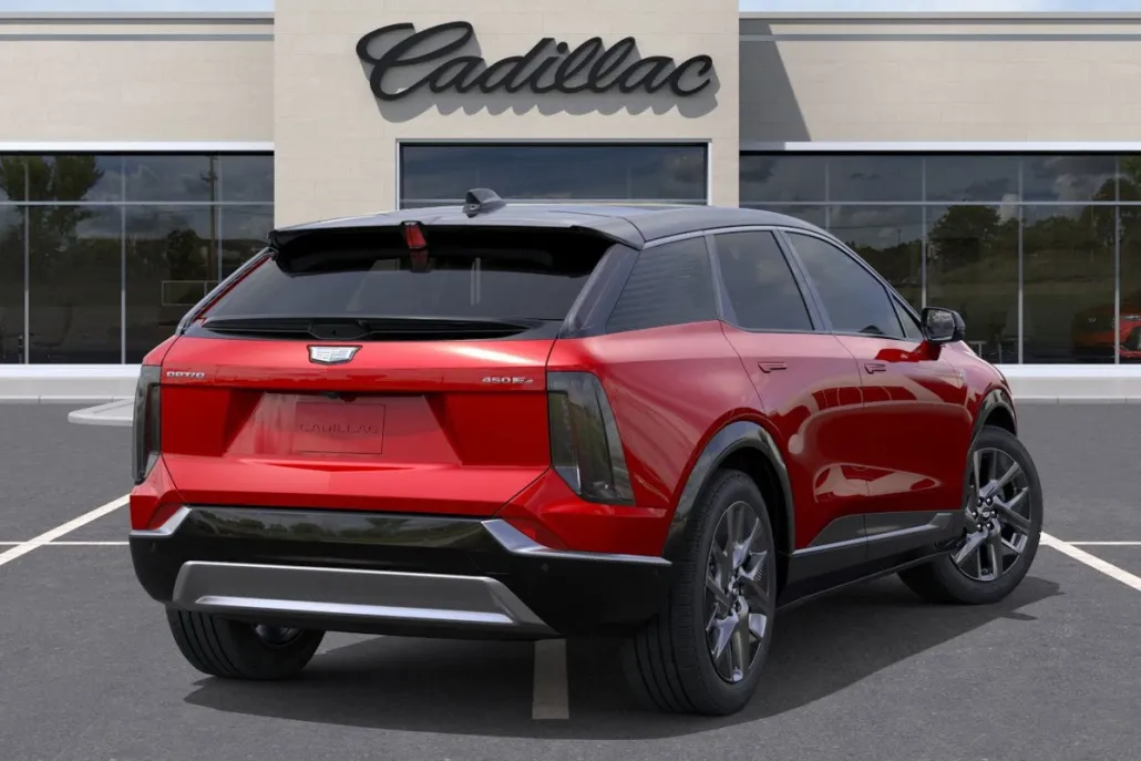 2025 Cadillac Optiq Luxury photo 1