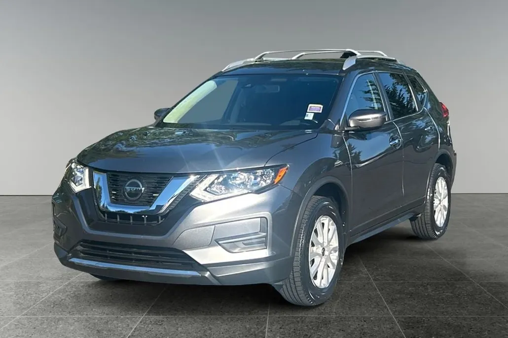 2020 Nissan Rogue SV photo 1