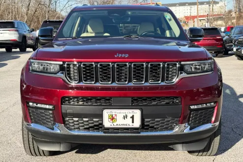 2021 Jeep Grand Cherokee L photo 2