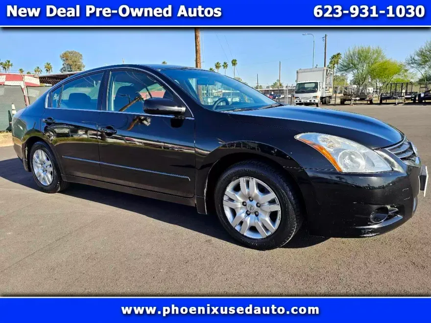2011 Nissan Altima 2.5 S photo 1