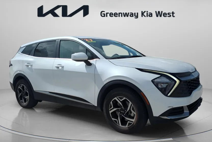 2023 Kia Sportage LX photo 1