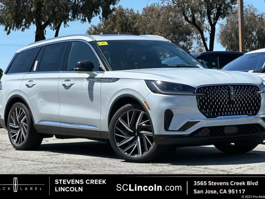 2025 Lincoln Aviator Reserve photo 1