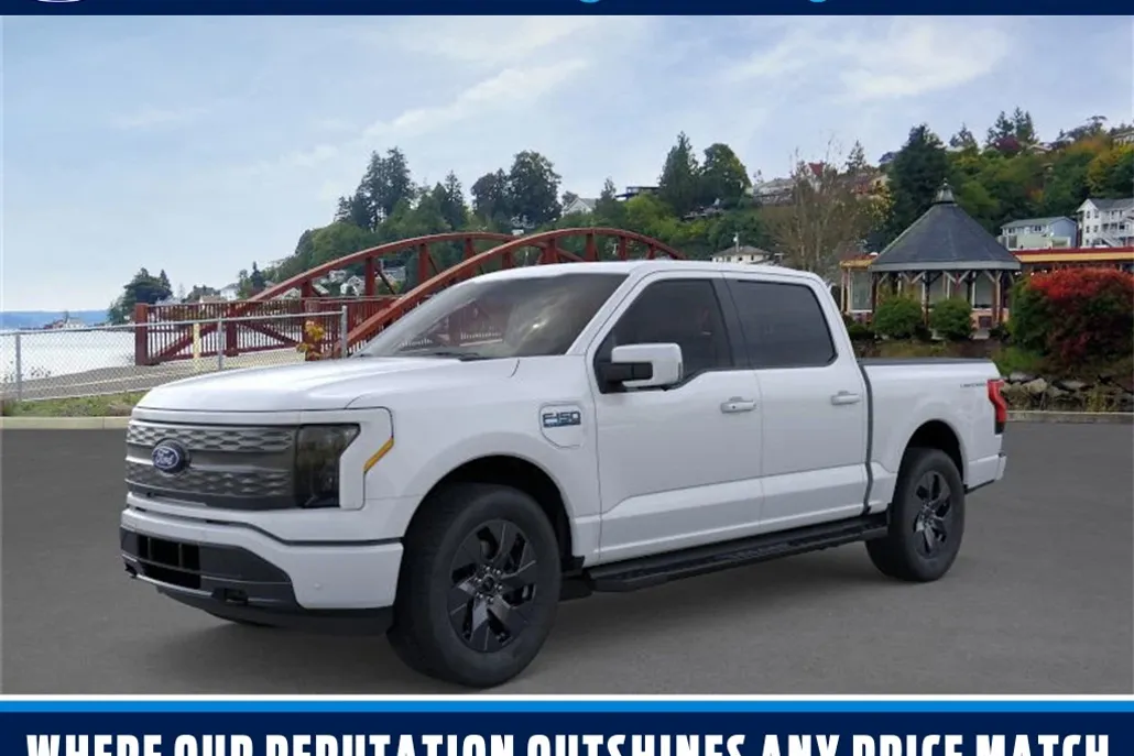 2025 Ford F-150 Lightning Lariat photo 1