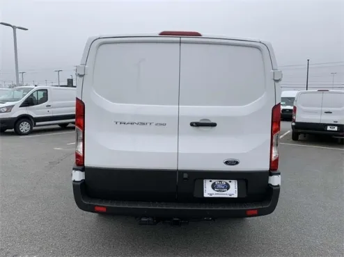 2024 Ford Transit photo 4