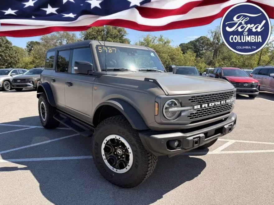 2025 Ford Bronco Badlands photo 1