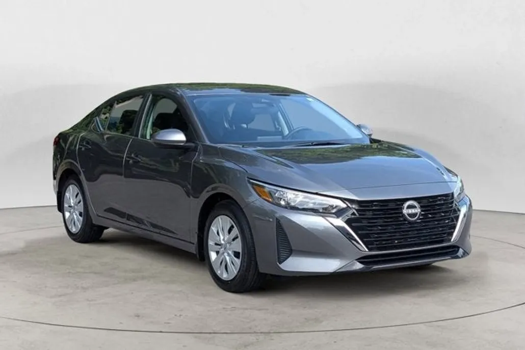 2025 Nissan Sentra S photo 1