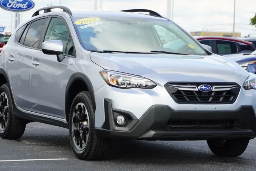 2023 Subaru Crosstrek Premium photo 1