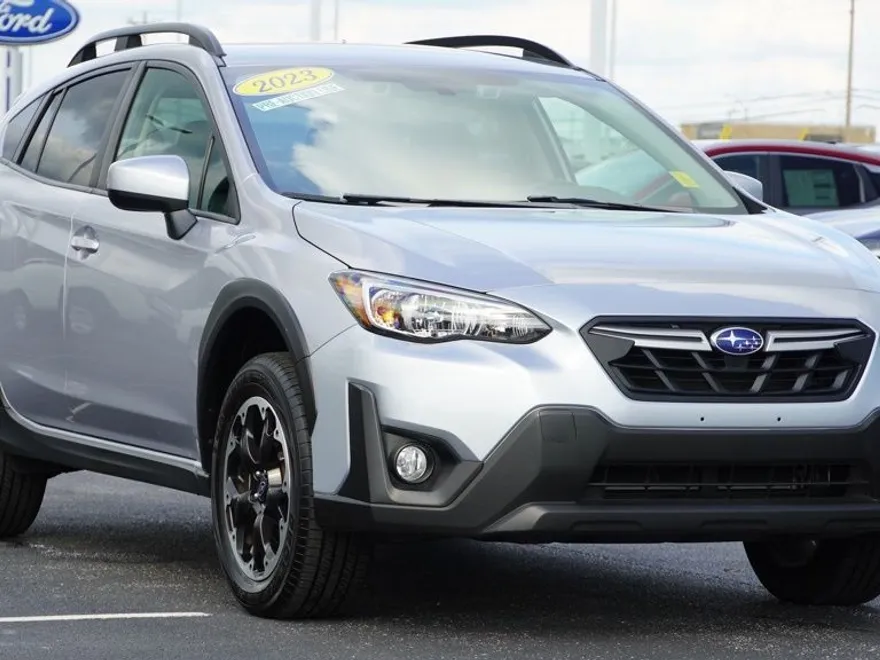 2023 Subaru Crosstrek Premium photo 1