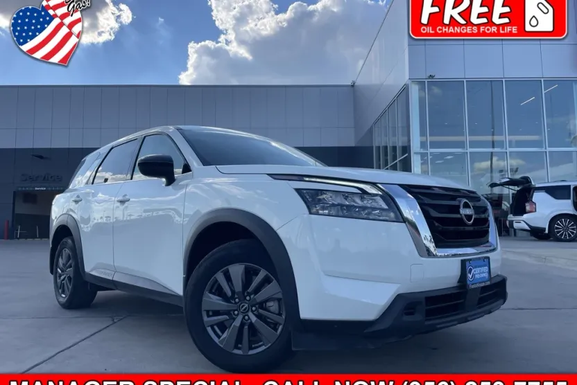 2024 Nissan Pathfinder S photo 1