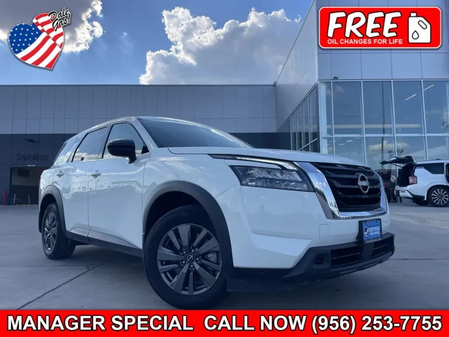 2024 Nissan Pathfinder S photo 1