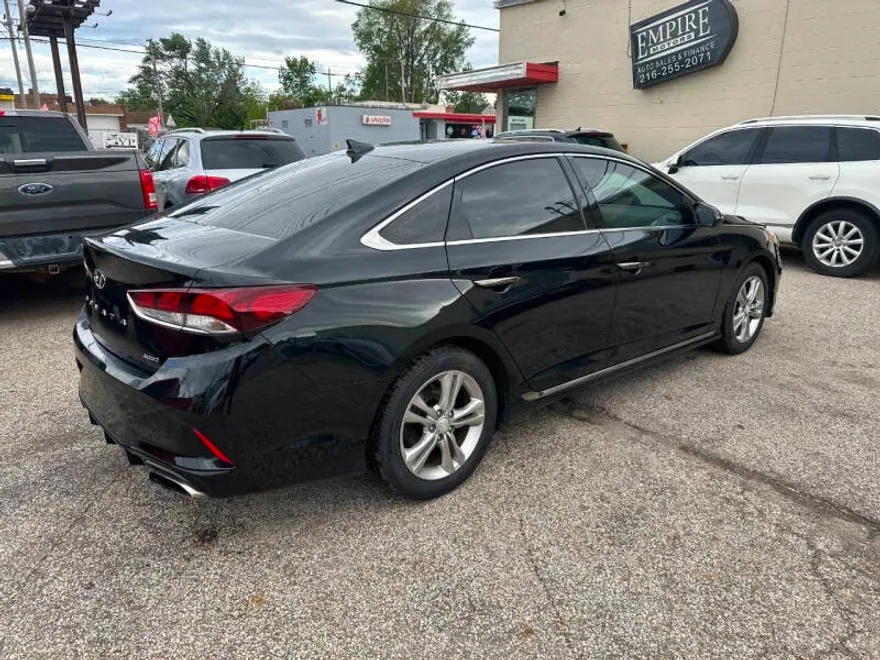 2018 Hyundai Sonata Sport photo 1