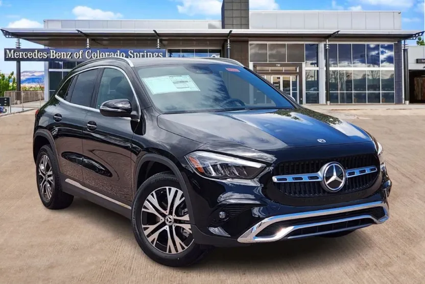 2026 Mercedes Benz GLA 250 4MATIC photo 1
