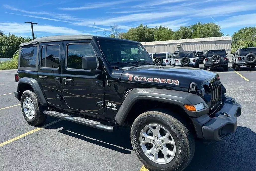 2021 Jeep Wrangler Unlimited Sport photo 1
