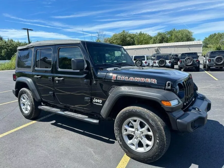 2021 Jeep Wrangler Unlimited Sport photo 1