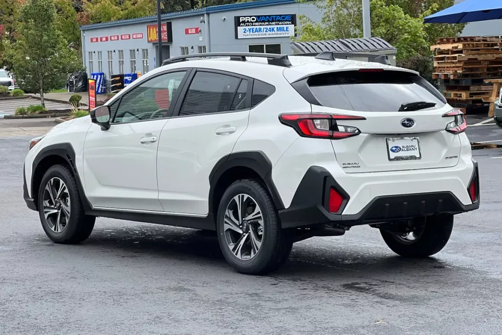2025 Subaru Crosstrek Premium photo 1