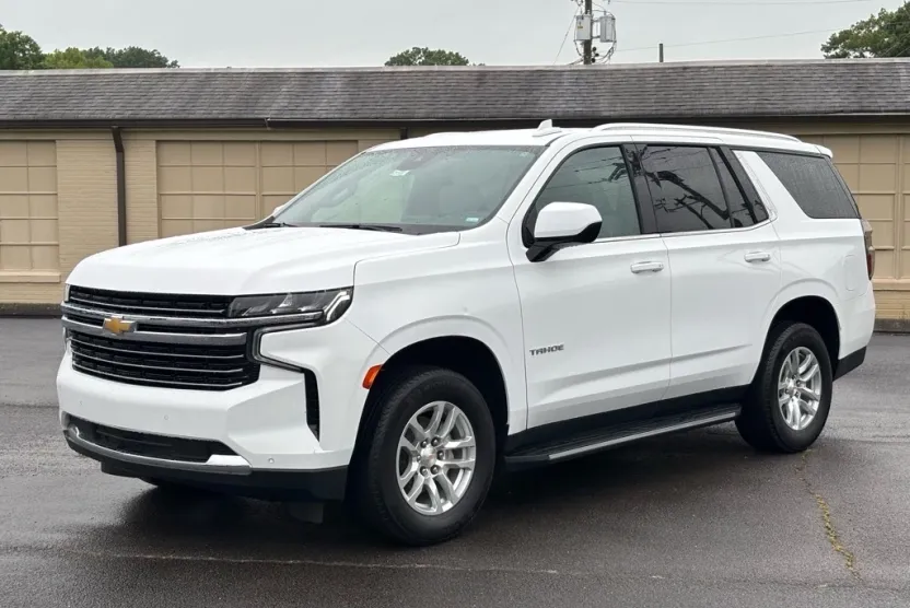 2024 Chevrolet Tahoe LT photo 1