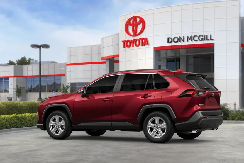 2025 Toyota RAV4 XLE photo 1