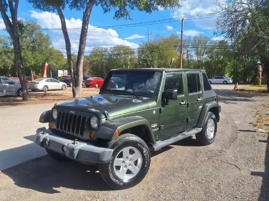 2007 Jeep Wrangler Sahara photo 1