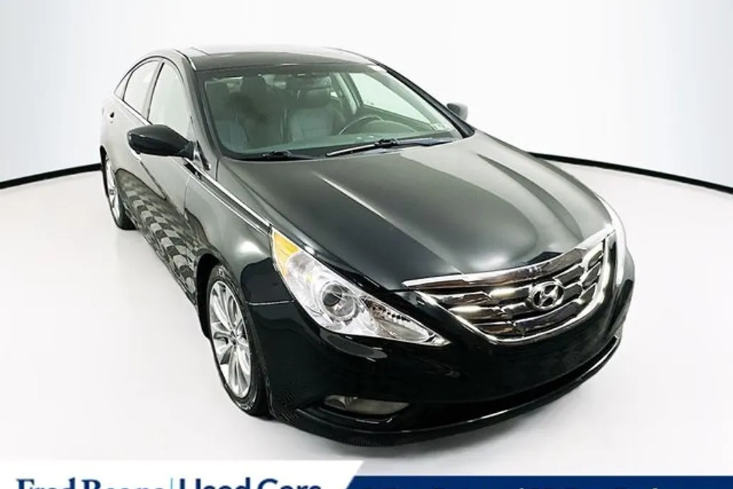 2013 Hyundai Sonata SE photo 1