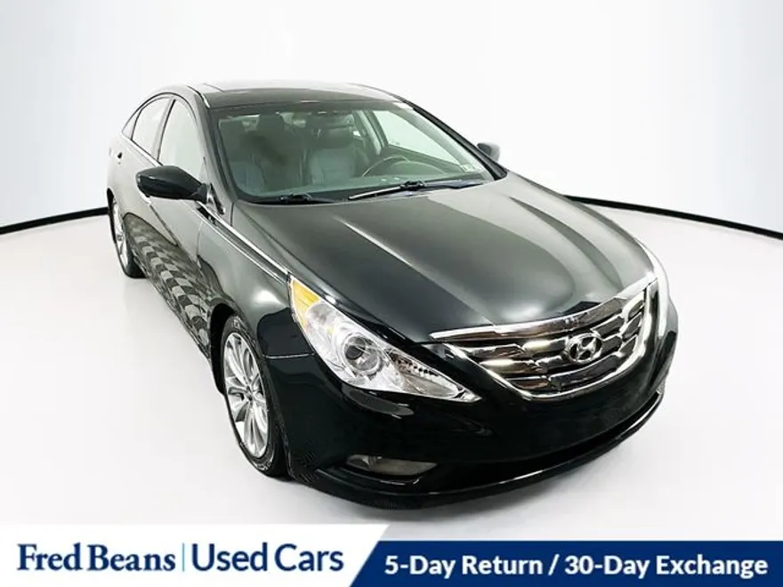 2013 Hyundai Sonata SE photo 1