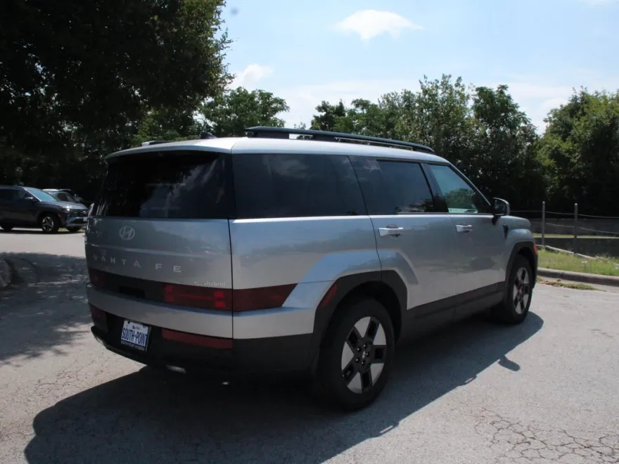 2026 Hyundai Santa Fe SEL photo 1