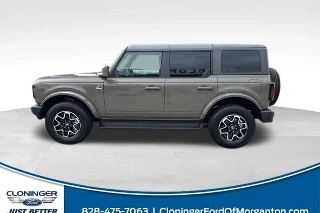 2025 Ford Bronco Outer Banks photo 1