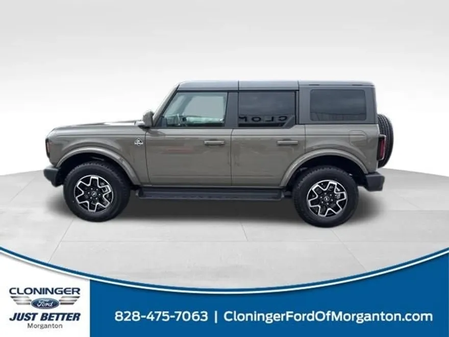 2025 Ford Bronco Outer Banks photo 1