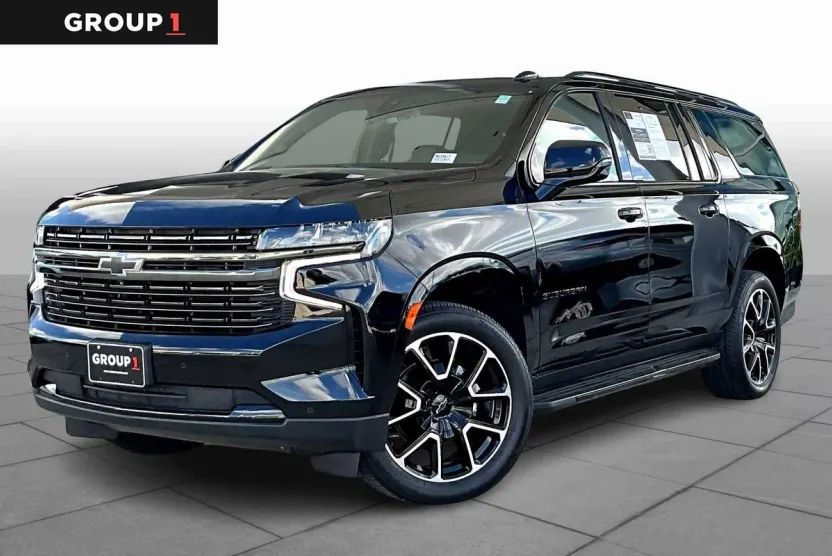 2021 Chevrolet Suburban RST photo 1