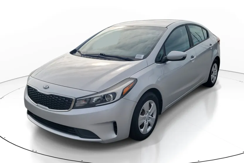 2018 Kia Forte LX Base photo 1