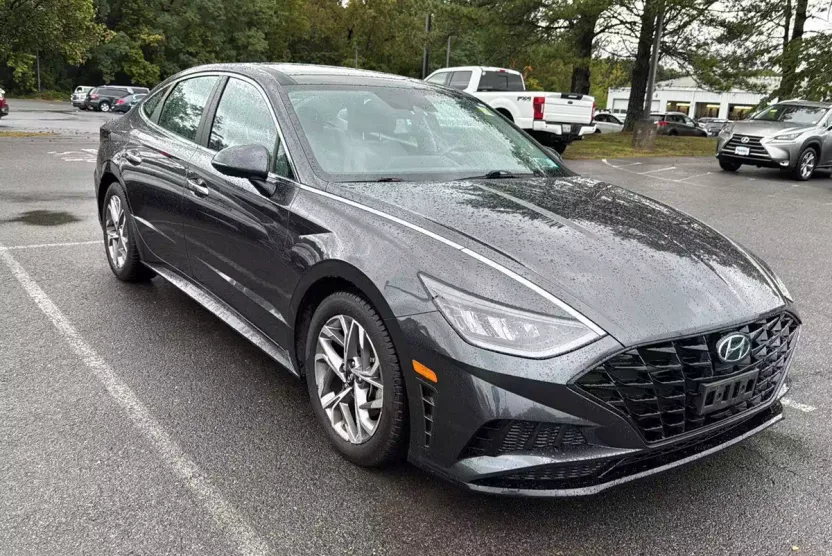 2020 Hyundai Sonata SEL photo 1
