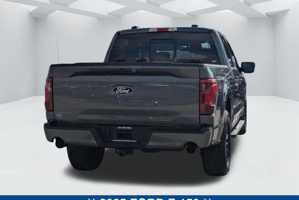 2025 Ford F-150 XLT photo 1