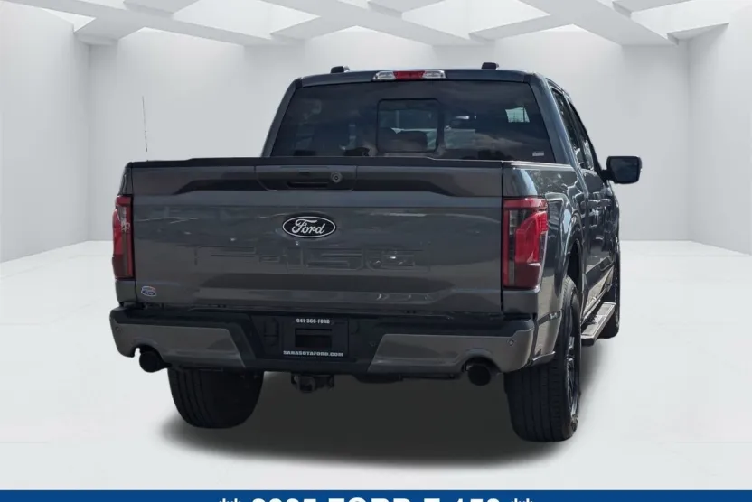 2025 Ford F-150 XLT photo 1