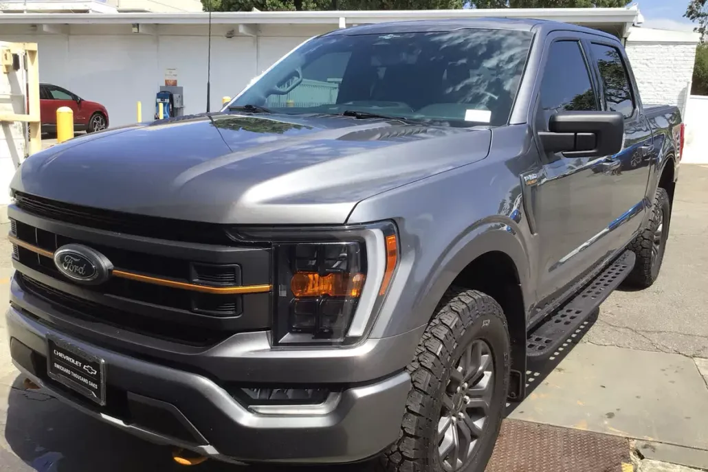 2023 Ford F-150 XL photo 1