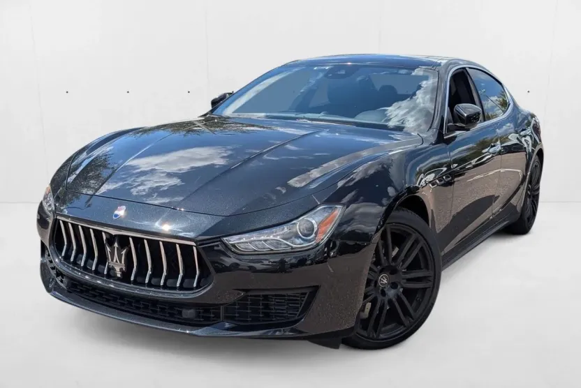 2019 Maserati Ghibli S Q4 photo 1