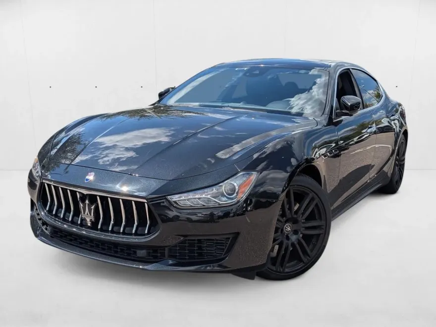 2019 Maserati Ghibli S Q4 photo 1