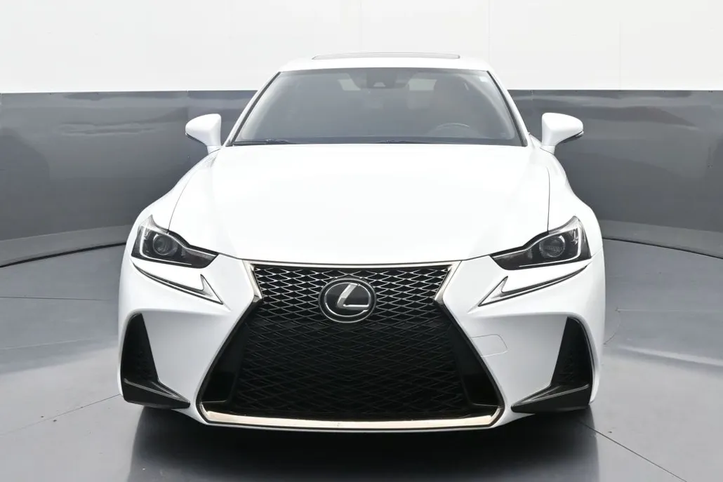 2018 Lexus IS 300 F SPORT photo 1