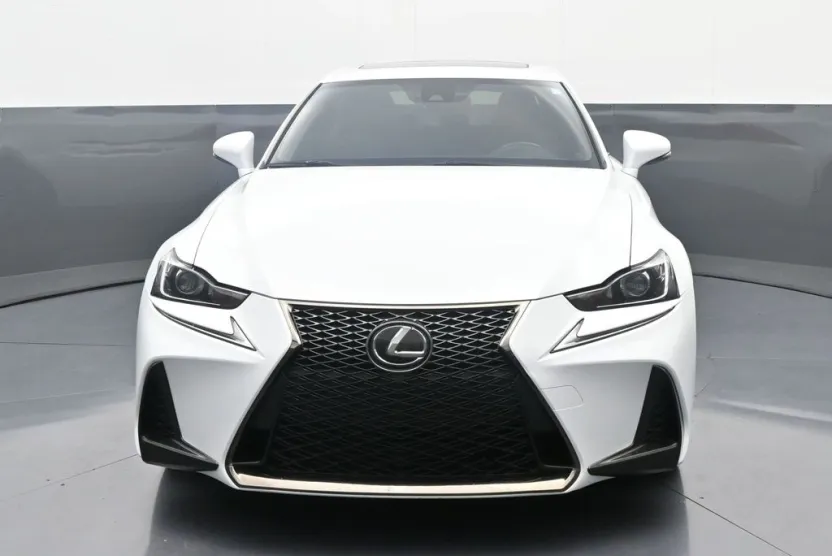 2018 Lexus IS 300 F SPORT photo 1