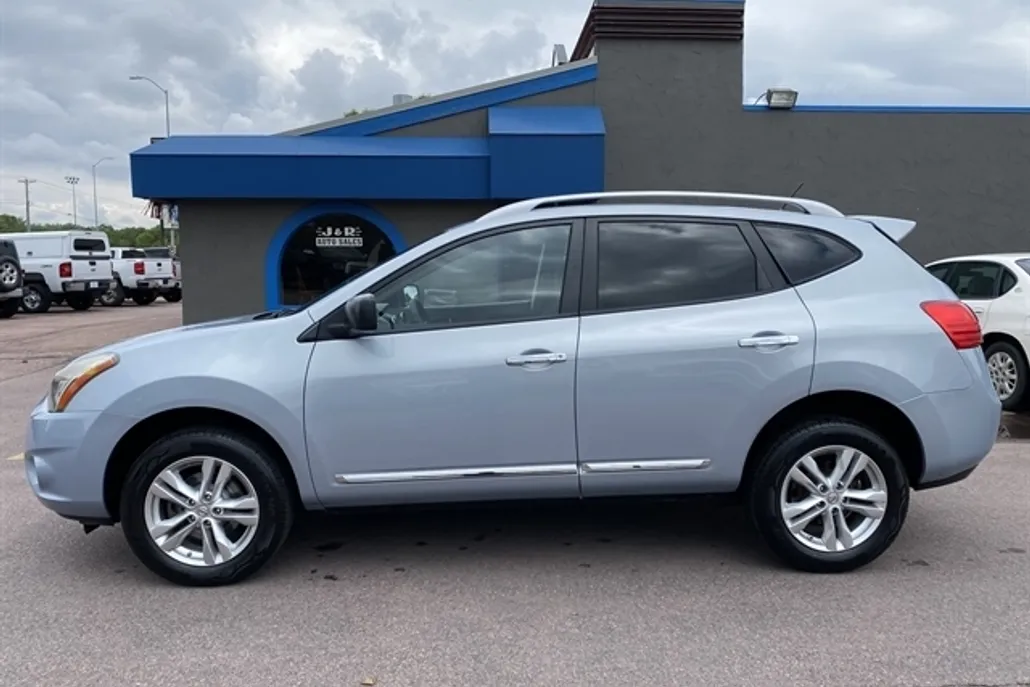2015 Nissan Rogue Select photo 1