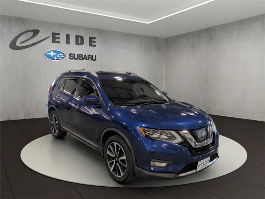 2017 Nissan Rogue SL photo 1