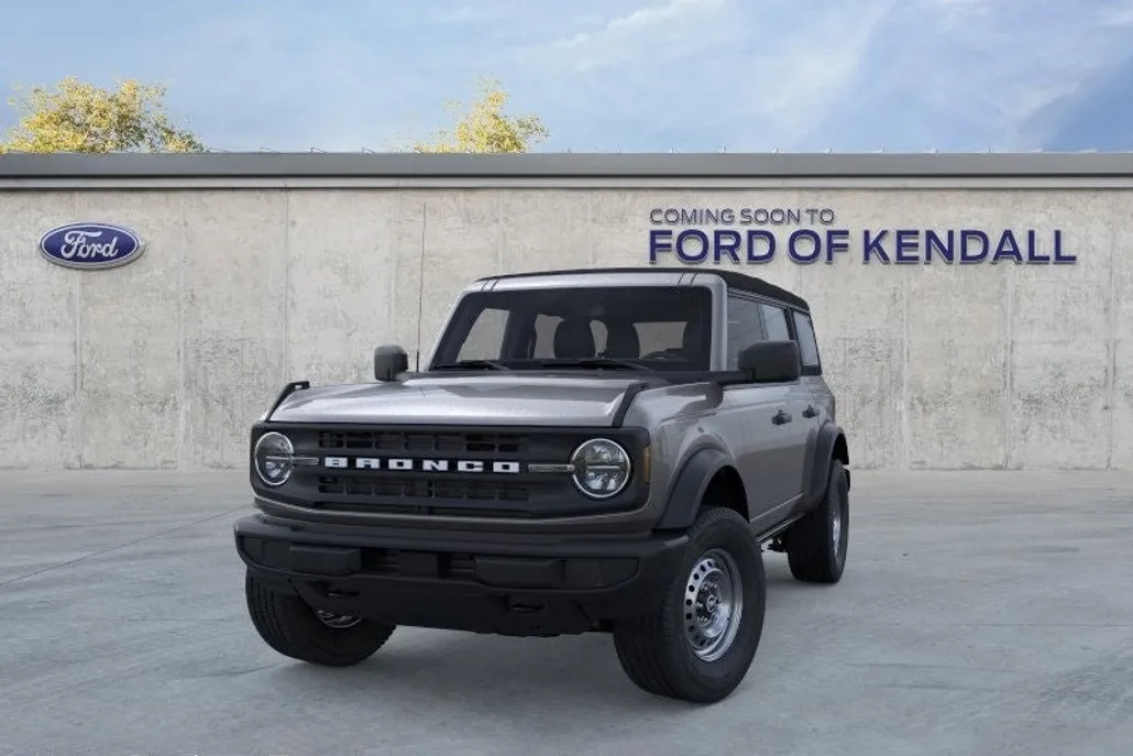 2025 Ford Bronco Base photo 1