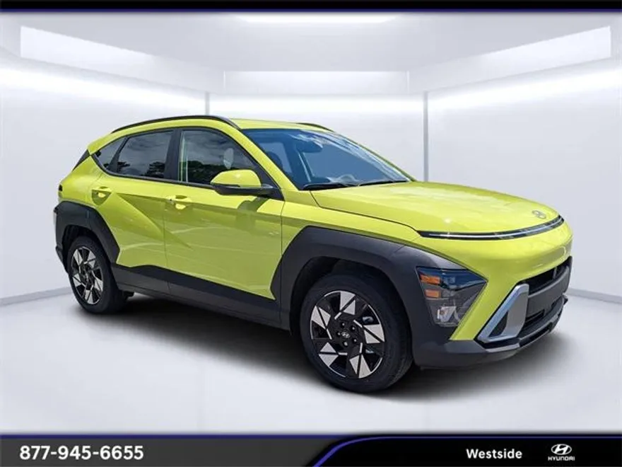 2025 Hyundai Kona SEL photo 1