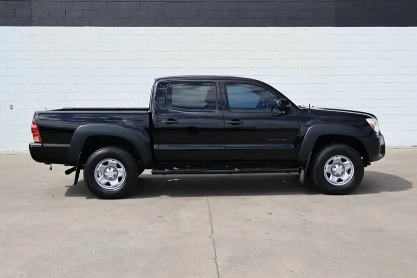 2014 Toyota Tacoma PreRunner photo 1